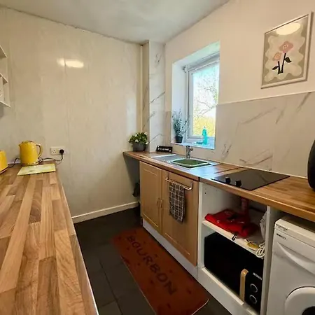 شقة Bright & Spacious Flat - Jct 44 -
