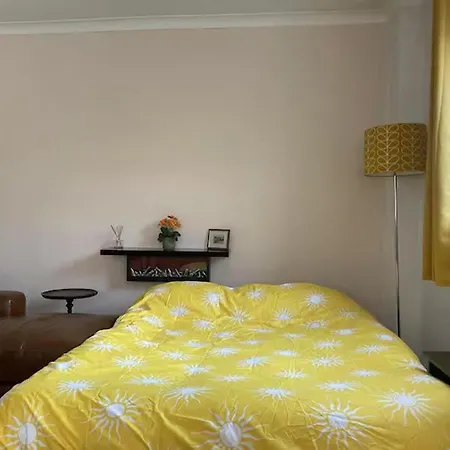 Bright & Spacious Flat - Jct 44 - 公寓 *