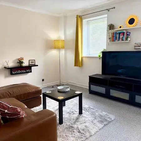 Bright & Spacious Flat - Jct 44 - * كارلايل