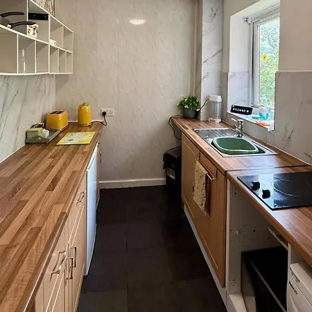 Bright & Spacious Flat - Jct 44 - Appartement *